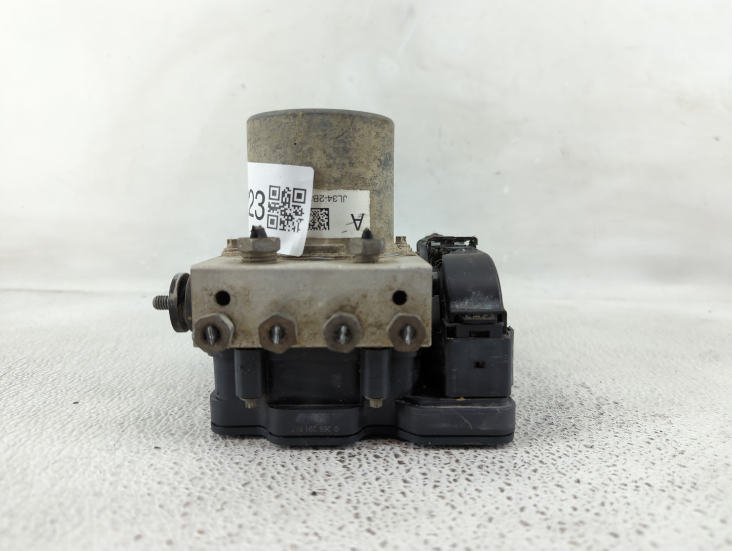 2018 Ford F-150 ABS Pump Control Module Replacement P/N:JL34-2B373-AL Fits OEM Used Auto Parts - Oemusedautoparts1.com