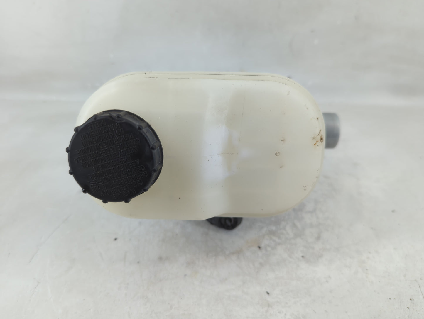 2018-2020 Ford F-150 Brake Master Cylinder 1208510 - Oemusedautoparts1.com