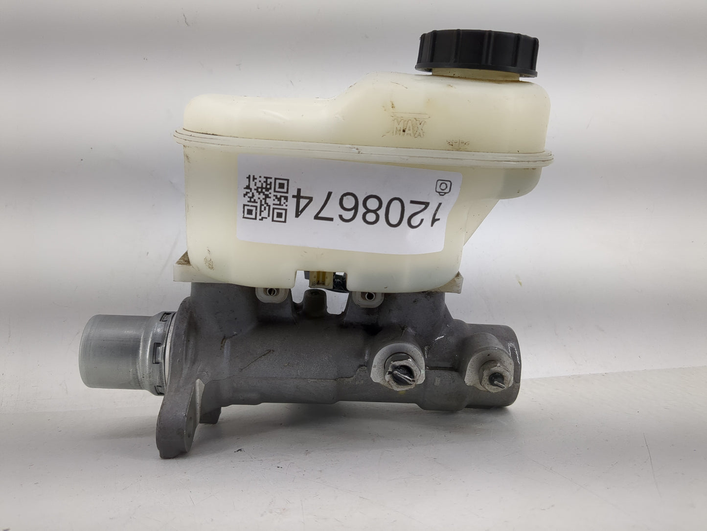 2018-2020 Ford F-150 Brake Master Cylinder - Oemusedautoparts1.com