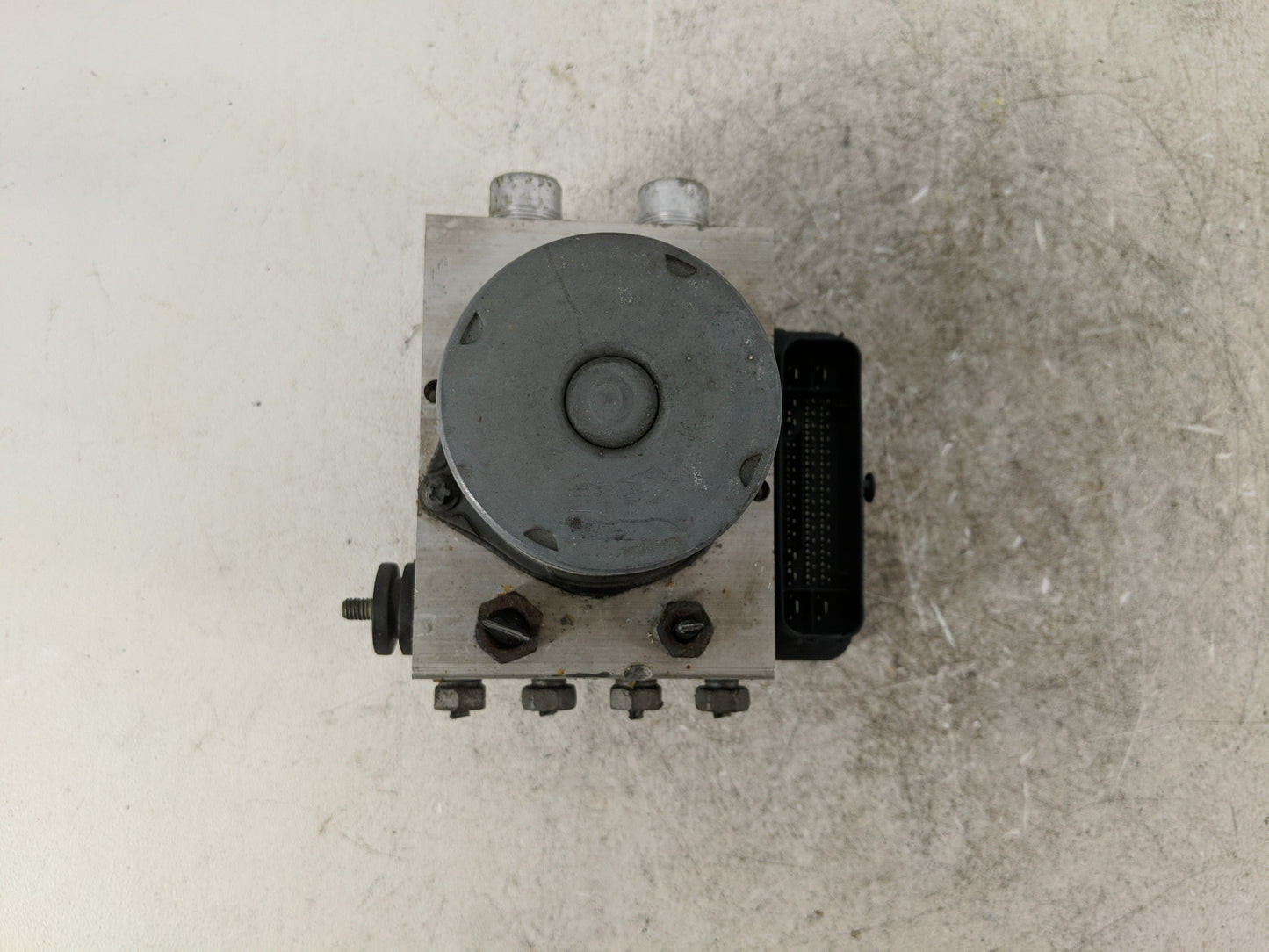 2018 Ford F-150 ABS Pump Control Module Replacement P/N:JL34-2B373-AK Fits OEM Used Auto Parts - Oemusedautoparts1.com