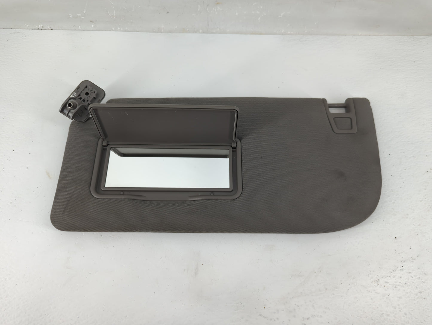 2018-2020 Ford F-150 Sun Visor Shade Replacement Driver Left Mirror Fits Fits 2018 2019 2020 OEM Used Auto Parts - Oemusedau