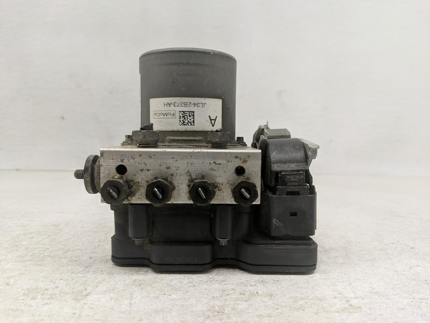 2018 Ford F-150 ABS Pump Control Module Replacement Fits OEM Used Auto Parts - Oemusedautoparts1.com