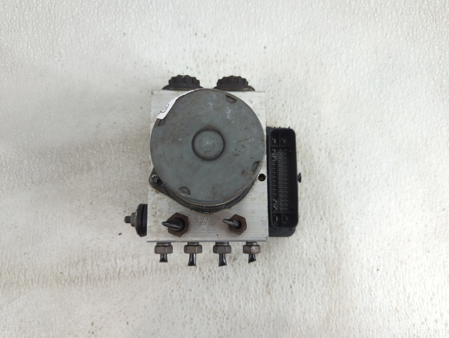 2018 Ford F-150 ABS Pump Control Module Replacement P/N:JL34-2B373-AK Fits OEM Used Auto Parts - Oemusedautoparts1.com