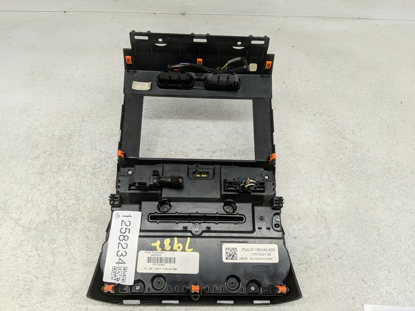 2018 Ford F-150 Radio AM FM Cd Player Receiver Replacement P/N:JL3T-18E245-ADE Fits OEM Used Auto Parts - Oemusedautoparts1.