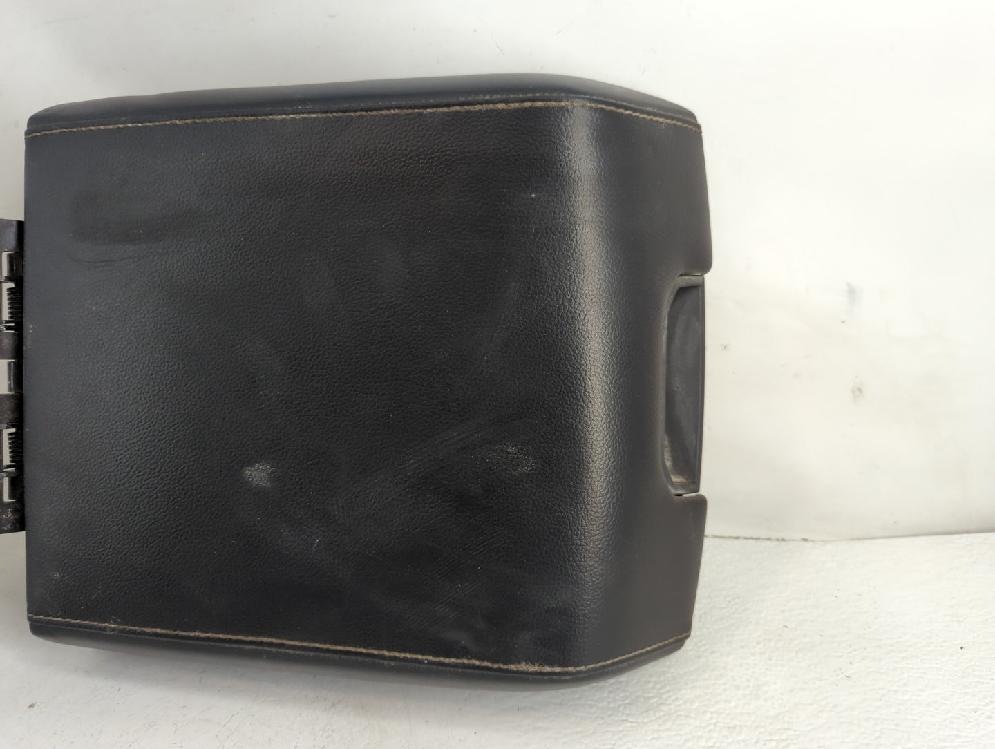 2018 Ford F-150 Center Console Armrest Cover Lid Fits OEM Used Auto Parts - Oemusedautoparts1.com