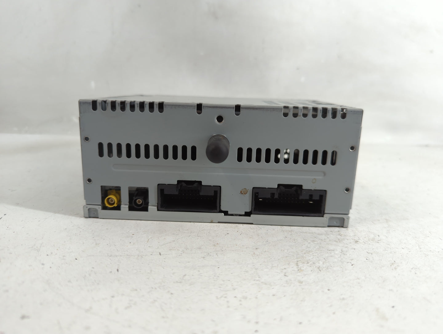 2017-2018 Ford F-150 Radio AM FM Cd Player Receiver Replacement P/N:HL3T-19C107-BC Fits Fits 2017 2018 OEM Used Auto Parts -