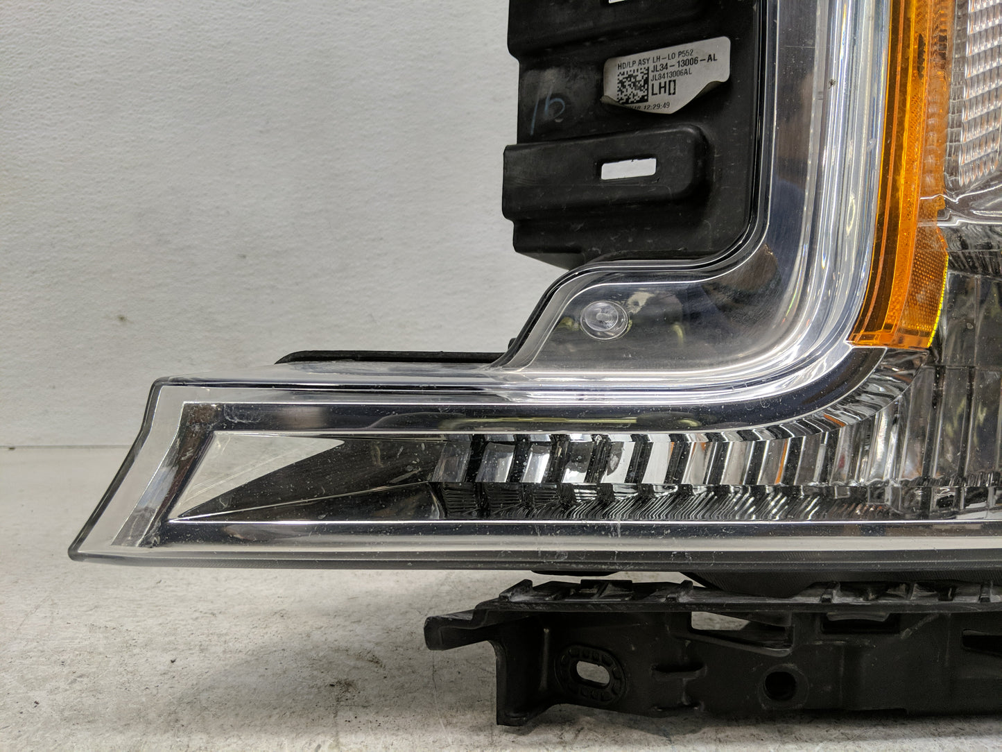 2018-2020 Ford F-150 Driver Left Oem Head Light Headlight Lamp - Oemusedautoparts1.com