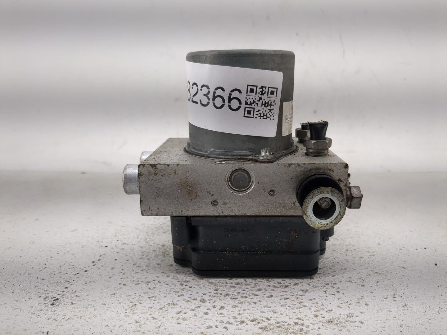 2018 Ford F-150 ABS Pump Control Module Replacement P/N:JL34-2B373-AK Fits OEM Used Auto Parts - Oemusedautoparts1.com