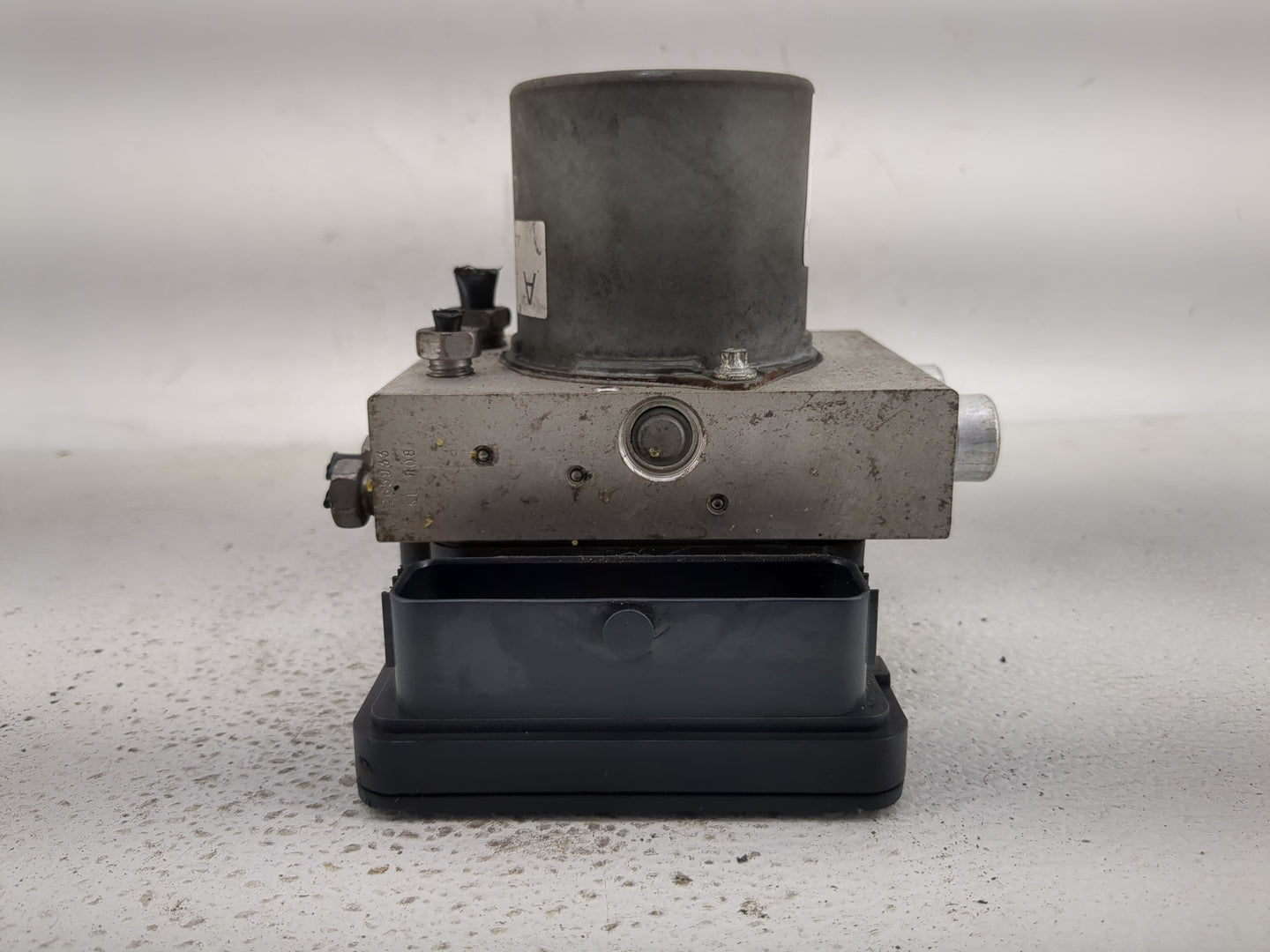 2018 Ford F-150 ABS Pump Control Module Replacement P/N:JL34-2B373-AK Fits OEM Used Auto Parts - Oemusedautoparts1.com