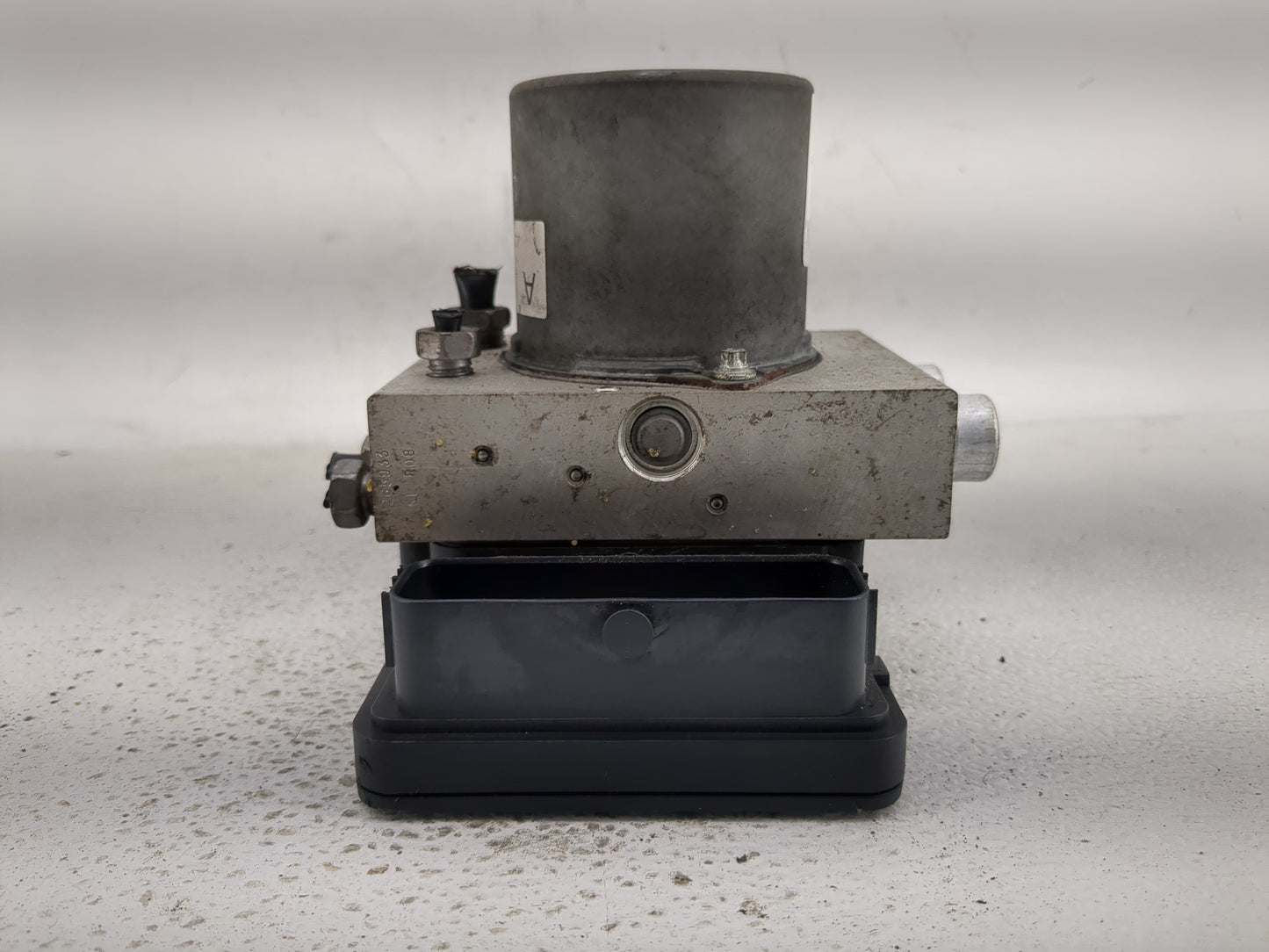 2018 Ford F-150 ABS Pump Control Module Replacement P/N:JL34-2B373-AK Fits OEM Used Auto Parts - Oemusedautoparts1.com