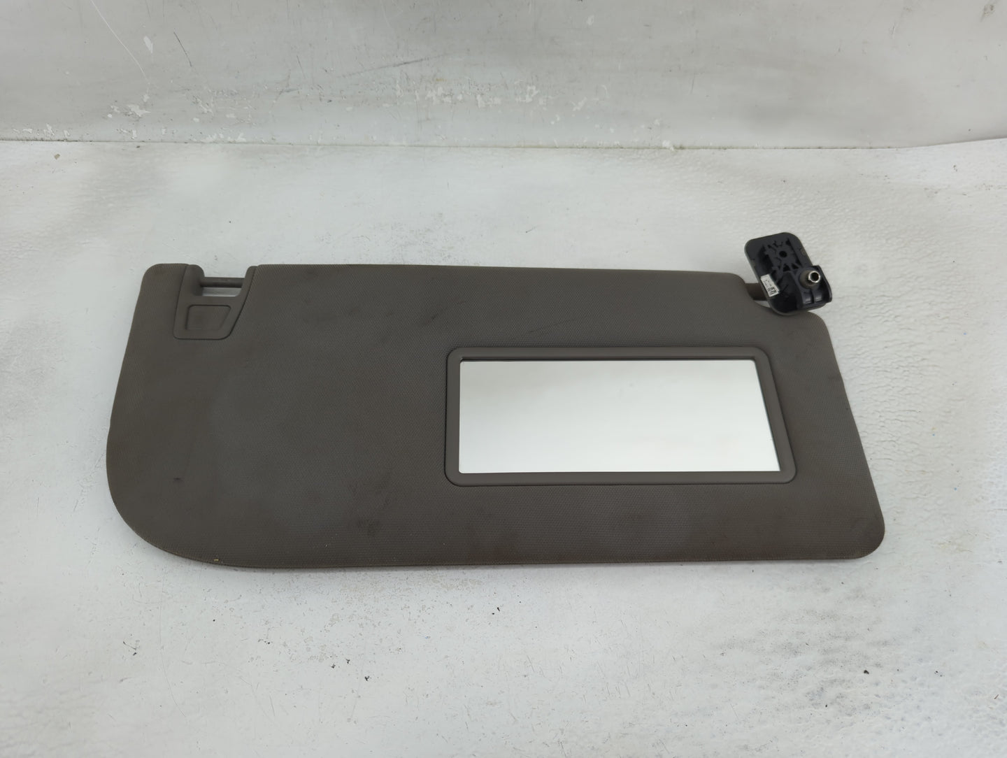 2018-2020 Ford F-150 Sun Visor Shade Replacement Passenger Right Mirror Fits Fits 2018 2019 2020 OEM Used Auto Parts - Oemus