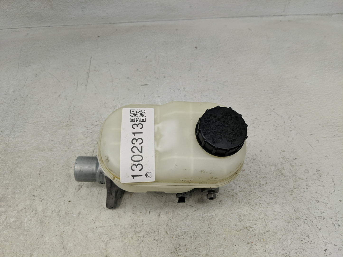 2018-2020 Ford F-150 Brake Master Cylinder 1302313 - Oemusedautoparts1.com