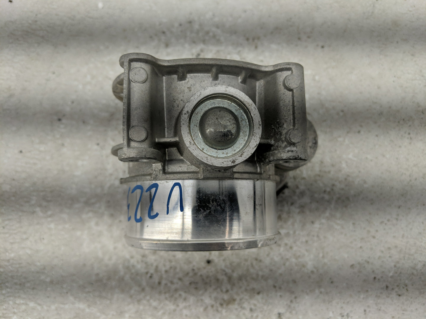 2017-2022 Ford F-150 Throttle Body P/N:HL3E 9F991 AA Fits Fits 2017 2018 2019 2020 2021 2022 OEM Used Auto Parts - Oemusedau