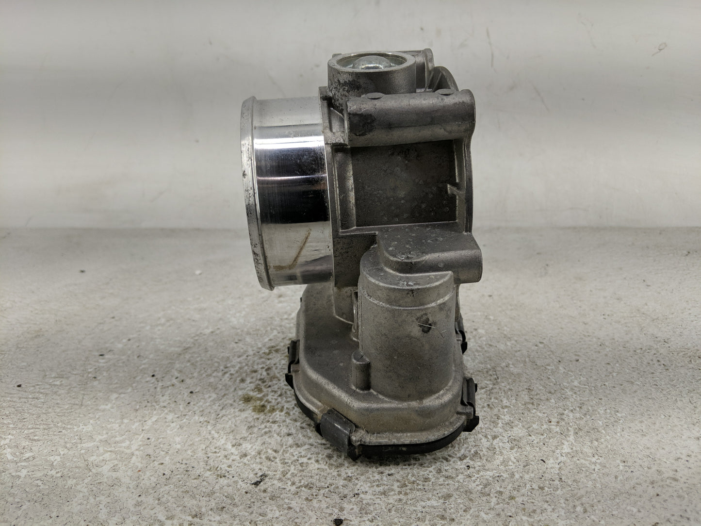 2017-2022 Ford F-150 Throttle Body P/N:HL3E 9F991 AA Fits Fits 2017 2018 2019 2020 2021 2022 OEM Used Auto Parts - Oemusedau