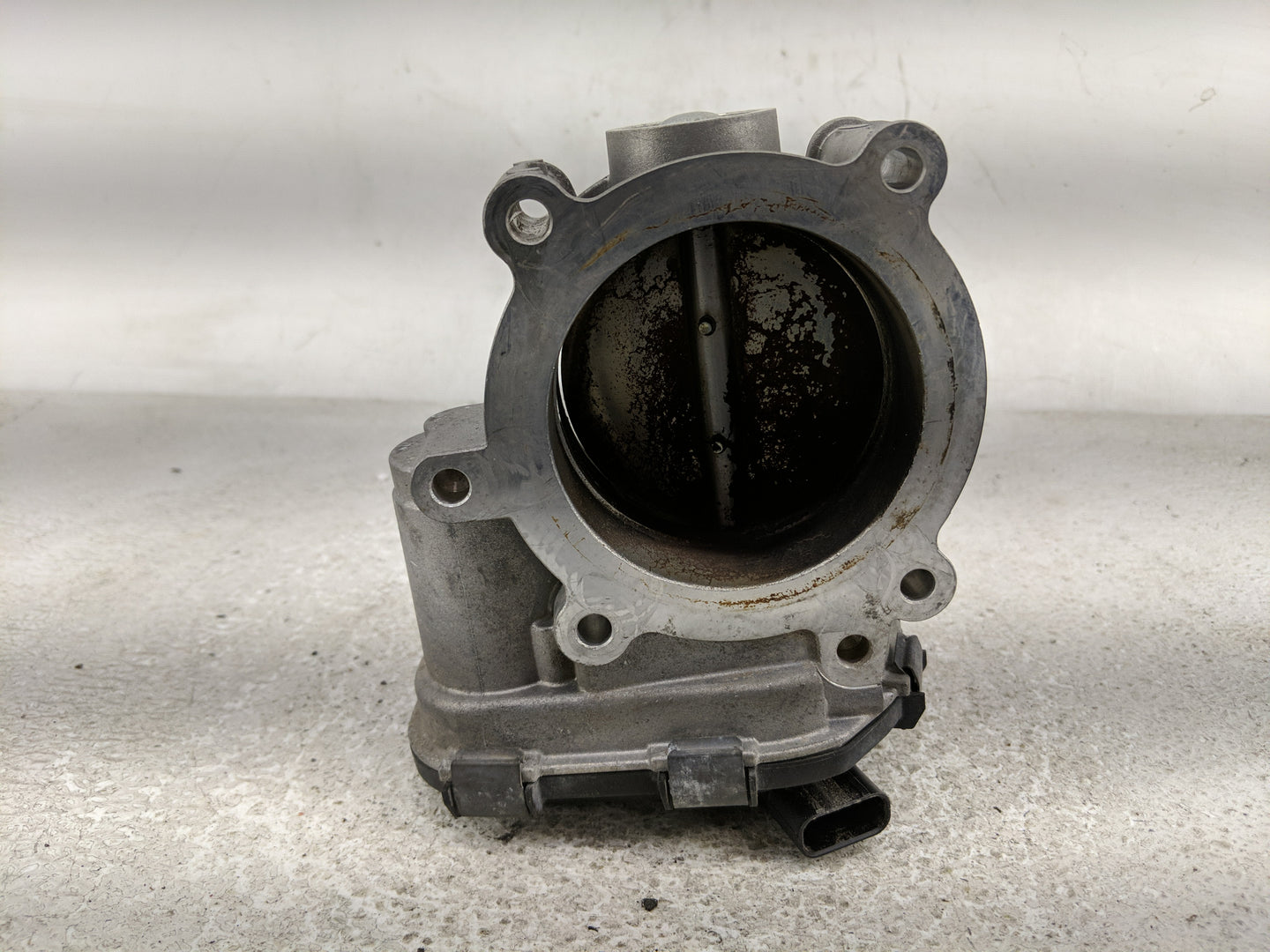 2017-2022 Ford F-150 Throttle Body P/N:HL3E 9F991 AA Fits Fits 2017 2018 2019 2020 2021 2022 OEM Used Auto Parts - Oemusedau
