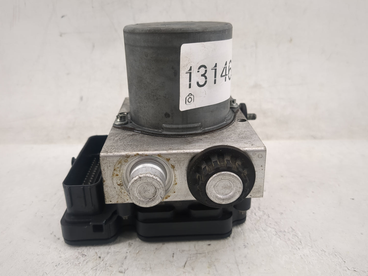 2018 Ford F-150 ABS Pump Control Module Replacement P/N:JL34-2B373-AK Fits OEM Used Auto Parts - Oemusedautoparts1.com