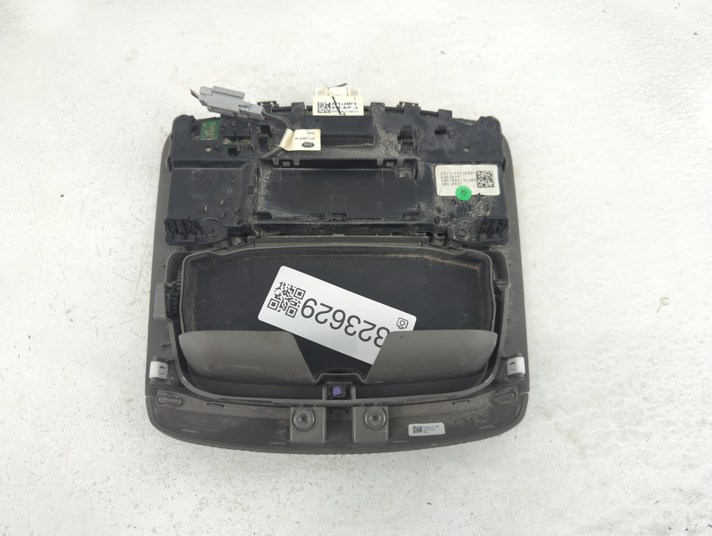 2018 Ford F-150 Overhead Roof Console - Oemusedautoparts1.com