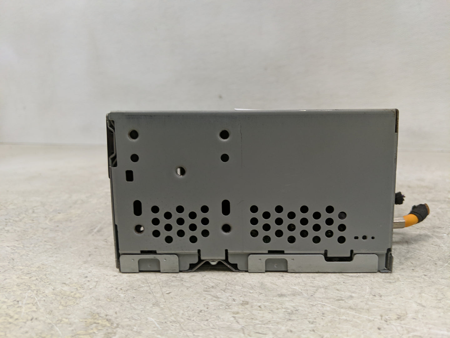2017-2018 Ford F-150 Radio AM FM Cd Player Receiver Replacement P/N:JL3T-19C107-AA Fits Fits 2017 2018 OEM Used Auto Parts -