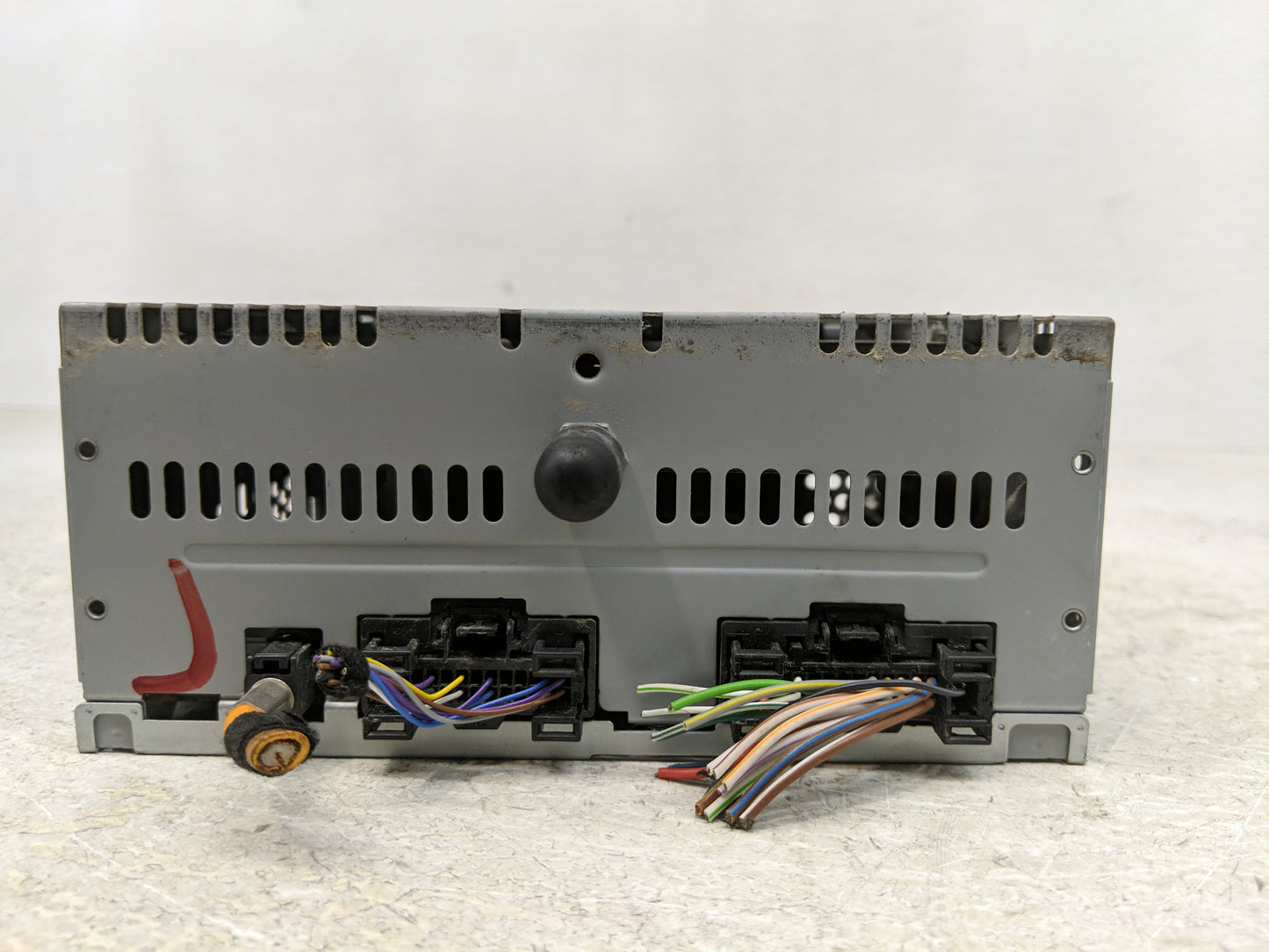 2017-2018 Ford F-150 Radio AM FM Cd Player Receiver Replacement P/N:JL3T-19C107-AA Fits Fits 2017 2018 OEM Used Auto Parts -