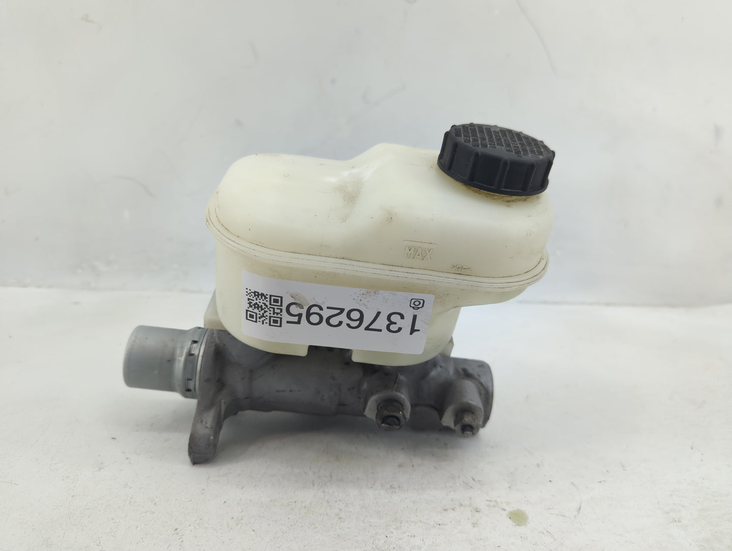 2018-2020 Ford F-150 Brake Master Cylinder 1376295 - Oemusedautoparts1.com