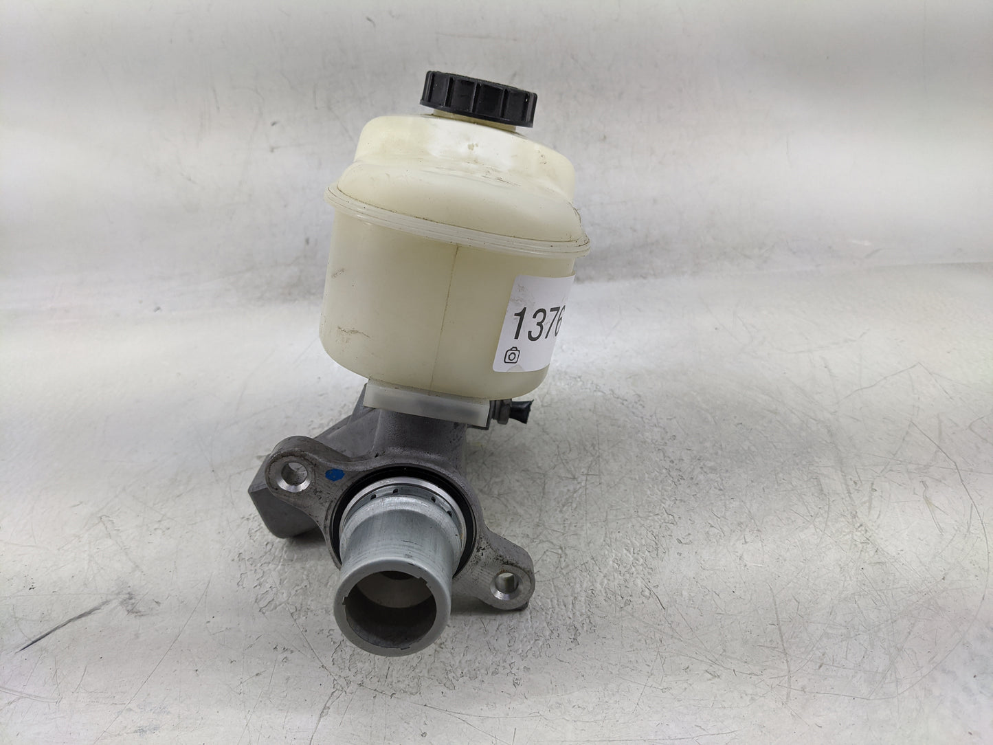 2018-2020 Ford F-150 Brake Master Cylinder 1376831 - Oemusedautoparts1.com