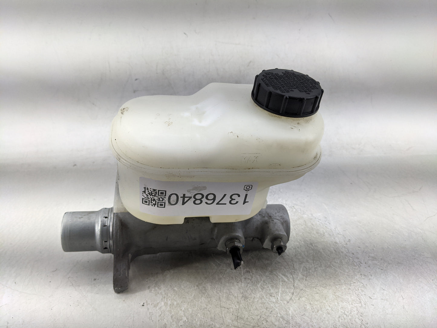 2018-2020 Ford F-150 Brake Master Cylinder 1376840 - Oemusedautoparts1.com
