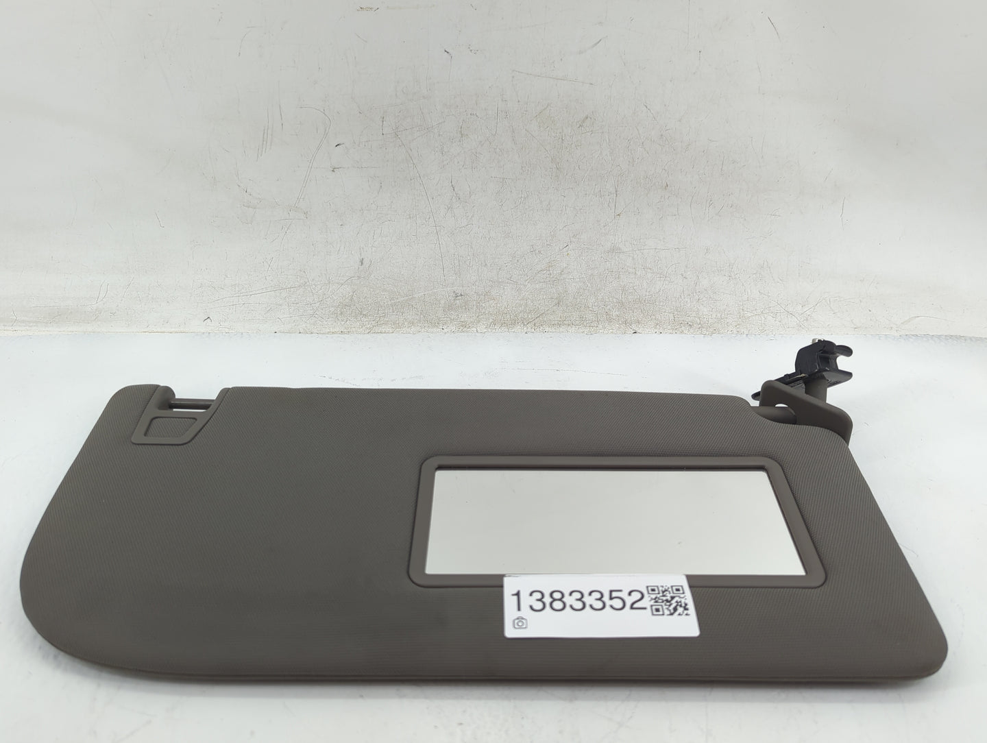 2018-2020 Ford F-150 Sun Visor Shade Replacement Passenger Right Mirror Fits Fits 2018 2019 2020 OEM Used Auto Parts - Oemus