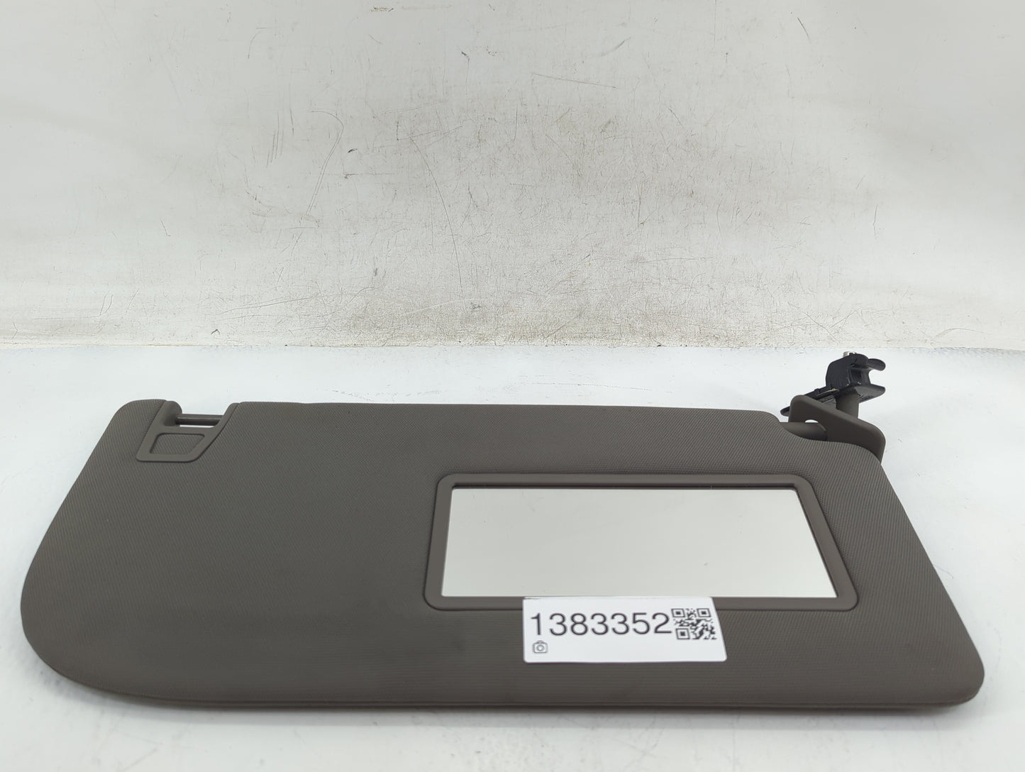 2018-2020 Ford F-150 Sun Visor Shade Replacement Passenger Right Mirror Fits Fits 2018 2019 2020 OEM Used Auto Parts - Oemus