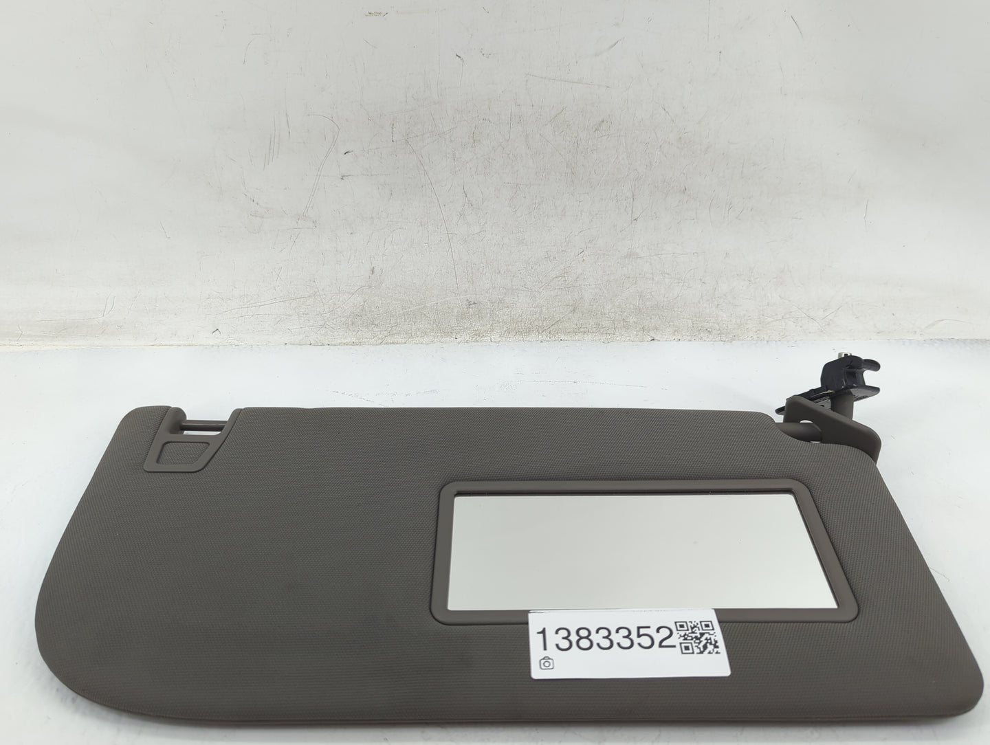2018-2020 Ford F-150 Sun Visor Shade Replacement Passenger Right Mirror Fits Fits 2018 2019 2020 OEM Used Auto Parts - Oemus