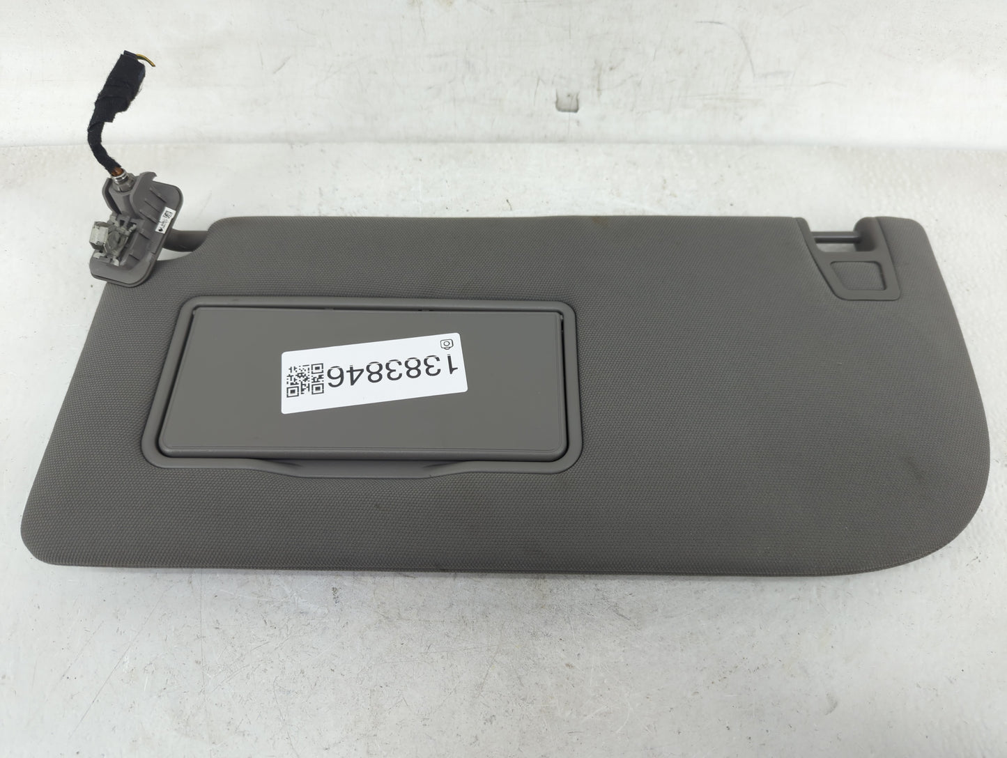 2018-2020 Ford F-150 Sun Visor Shade Replacement Passenger Right Mirror Fits Fits 2018 2019 2020 OEM Used Auto Parts - Oemus