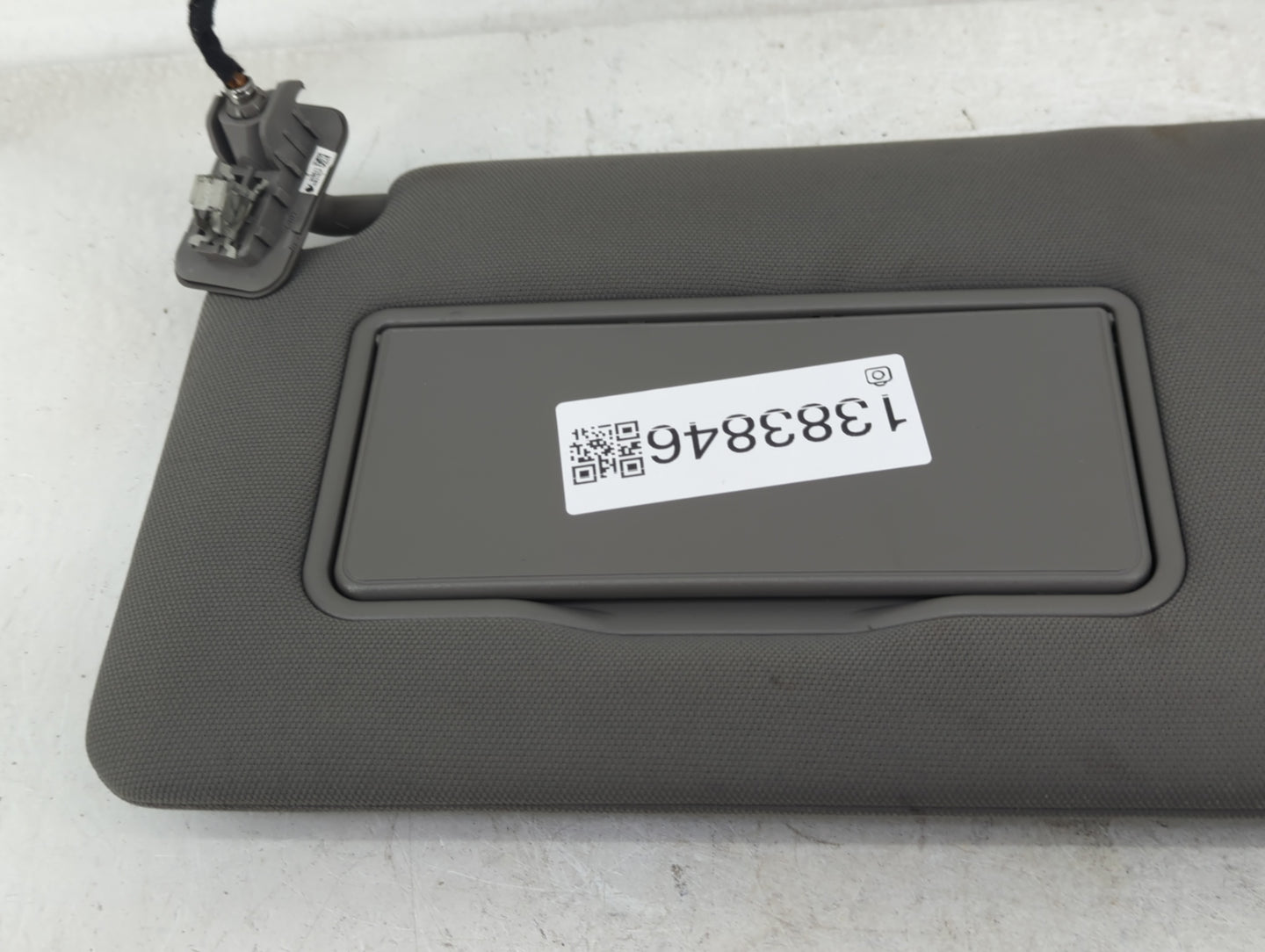 2018-2020 Ford F-150 Sun Visor Shade Replacement Passenger Right Mirror Fits Fits 2018 2019 2020 OEM Used Auto Parts - Oemus