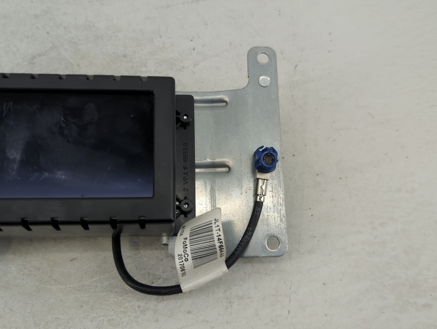 2018 Ford F-150 Radio AM FM Cd Player Receiver Replacement P/N:JL3T-18B955-EB Fits Fits 2017 OEM Used Auto Parts - Oemusedau