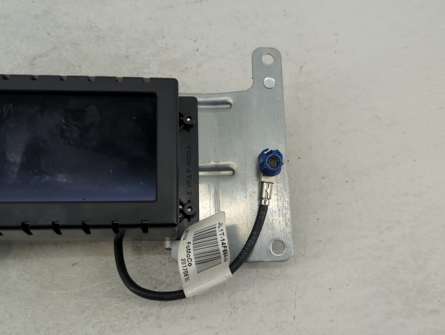 2018 Ford F-150 Radio AM FM Cd Player Receiver Replacement P/N:JL3T-18B955-EB Fits Fits 2017 OEM Used Auto Parts - Oemusedau