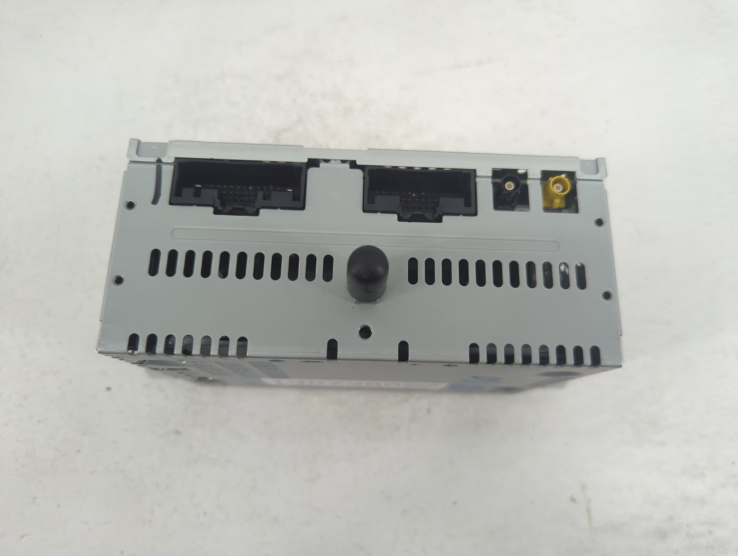 2017-2018 Ford F-150 Radio AM FM Cd Player Receiver Replacement P/N:GL3T-19C107-EF Fits Fits 2017 2018 OEM Used Auto Parts -