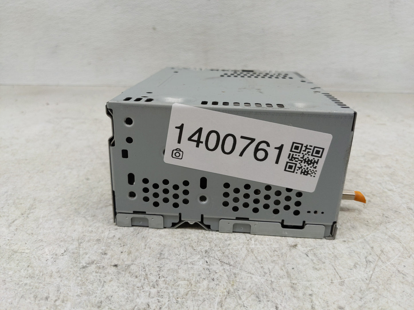 2017-2018 Ford F-150 Radio AM FM Cd Player Receiver Replacement P/N:HL3T-18D832-AB Fits Fits 2017 2018 OEM Used Auto Parts -