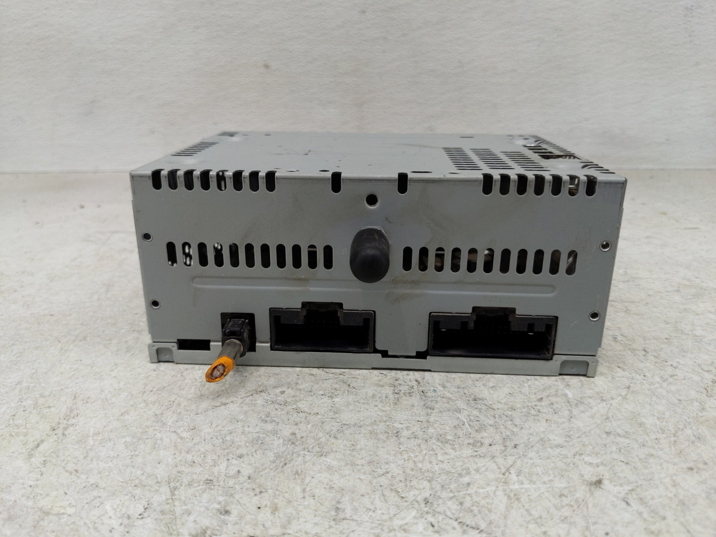 2017-2018 Ford F-150 Radio AM FM Cd Player Receiver Replacement P/N:HL3T-18D832-AB Fits Fits 2017 2018 OEM Used Auto Parts -