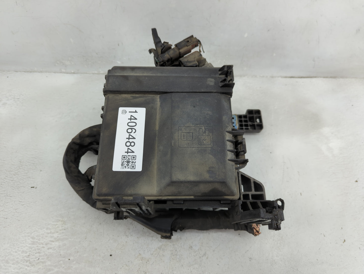 2018-2020 Ford F-150 Fusebox Fuse Box Panel Relay Module P/N:JU5T-14A003-EA Fits Fits 2018 2019 2020 OEM Used Auto Parts - O