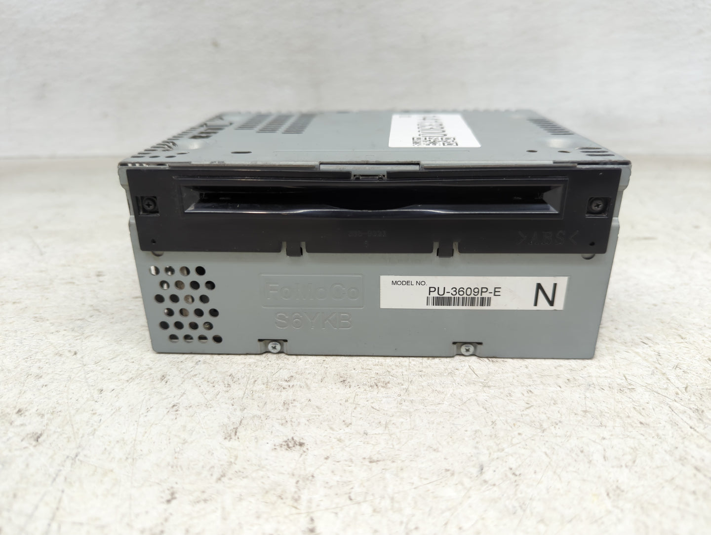 2017-2018 Ford F-150 Radio AM FM Cd Player Receiver Replacement P/N:HL3T-19C107-AB Fits Fits 2017 2018 OEM Used Auto Parts -