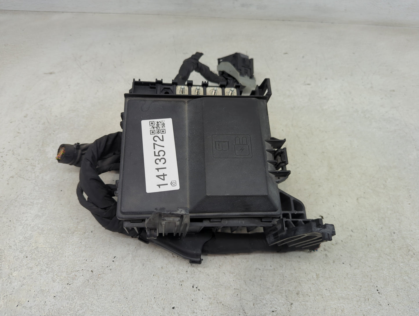 2018-2020 Ford F-150 Fusebox Fuse Box Panel Relay Module P/N:JU5T-14A003-EA Fits Fits 2018 2019 2020 OEM Used Auto Parts - O