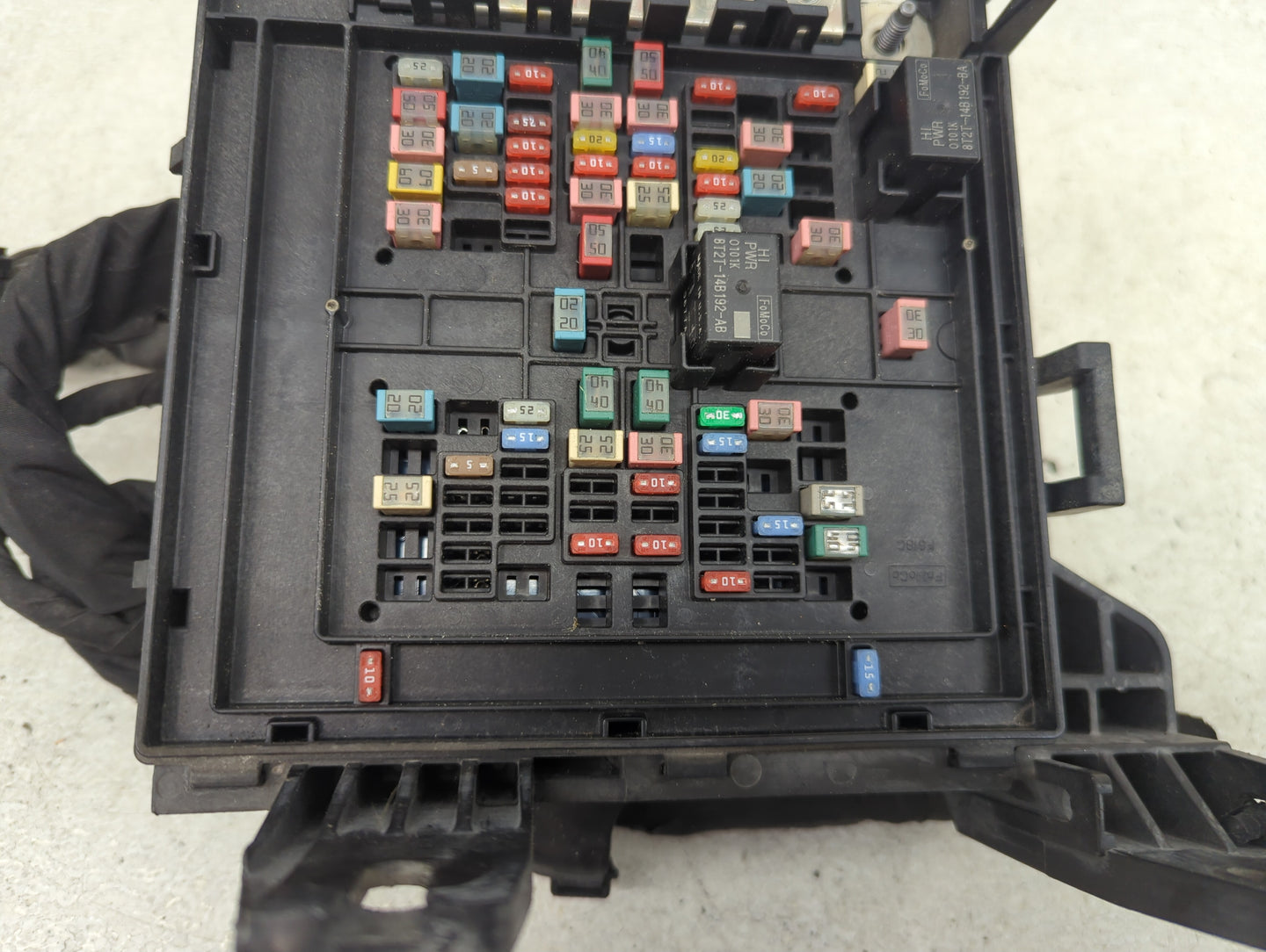 2018-2020 Ford F-150 Fusebox Fuse Box Panel Relay Module P/N:JU5T-14A003-EA Fits Fits 2018 2019 2020 OEM Used Auto Parts - O