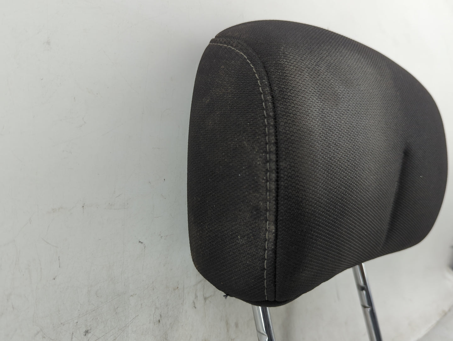 2018 Ford F-150 Headrest Head Rest Front Driver Seat Black - Oemusedautoparts1.com