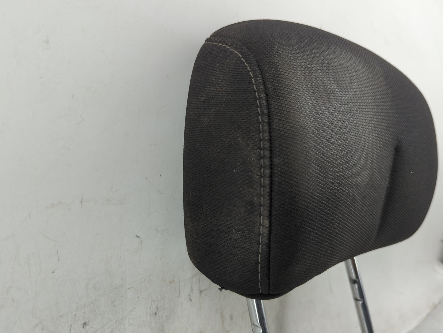 2018-2020 Ford F-150 Headrest Head Rest Front Driver Seat Black - Oemusedautoparts1.com
