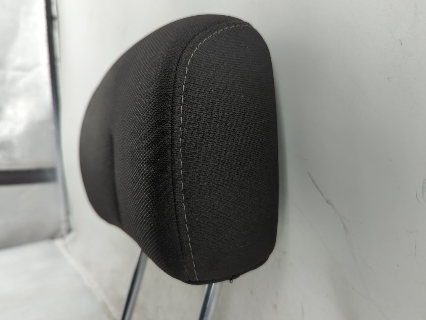 2018 Ford F-150 Headrest Head Rest Front Driver Seat Black - Oemusedautoparts1.com