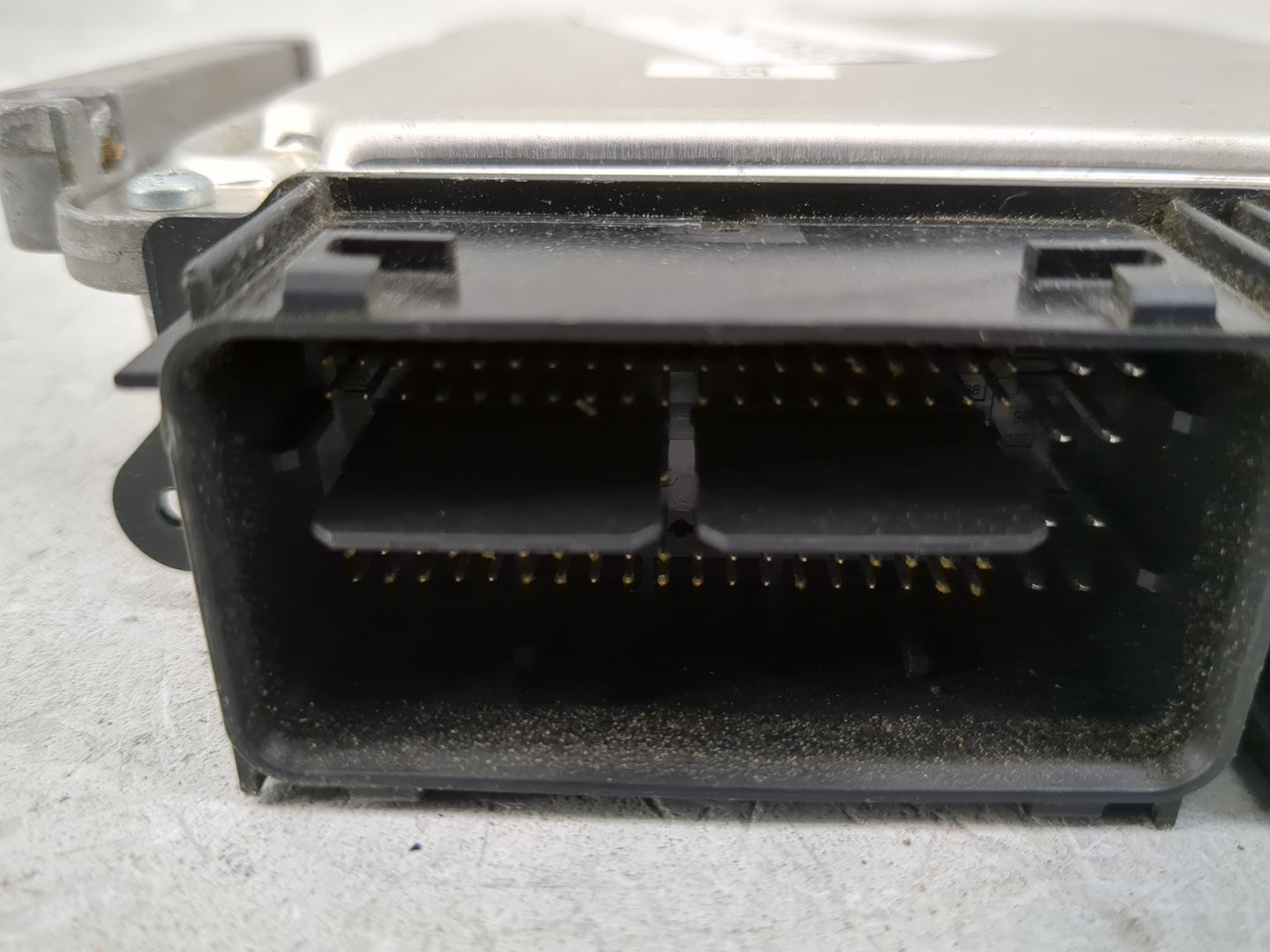 2018-2020 Ford F-150 PCM Engine Control Computer ECU ECM PCU OEM P/N:JL3A-12A650-APA 0 261 S19 318 Fits Fits 2018 2019 2020 