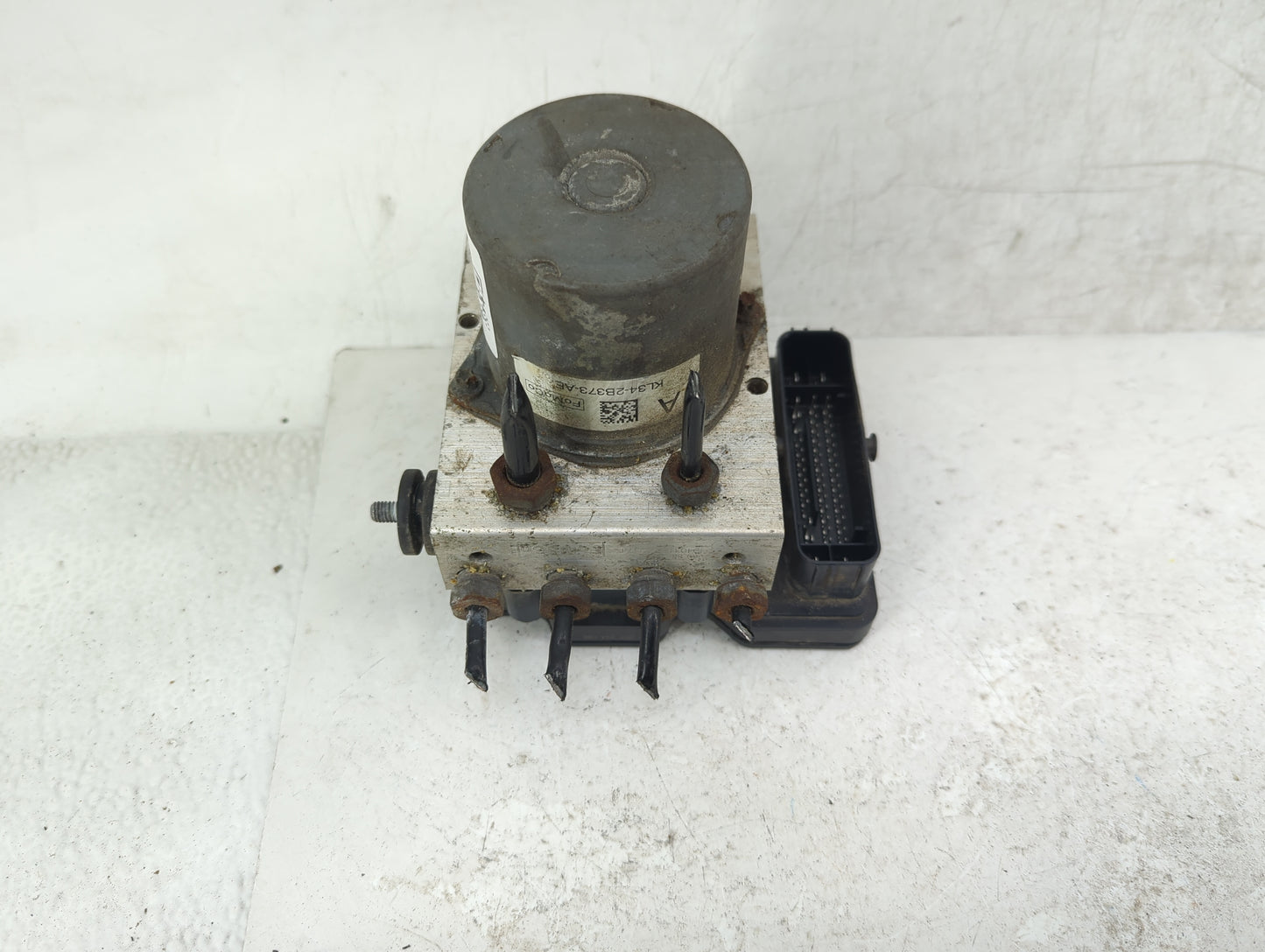 2018 Ford F-150 ABS Pump Control Module Replacement P/N:KL34-2B373-AE Fits OEM Used Auto Parts - Oemusedautoparts1.com