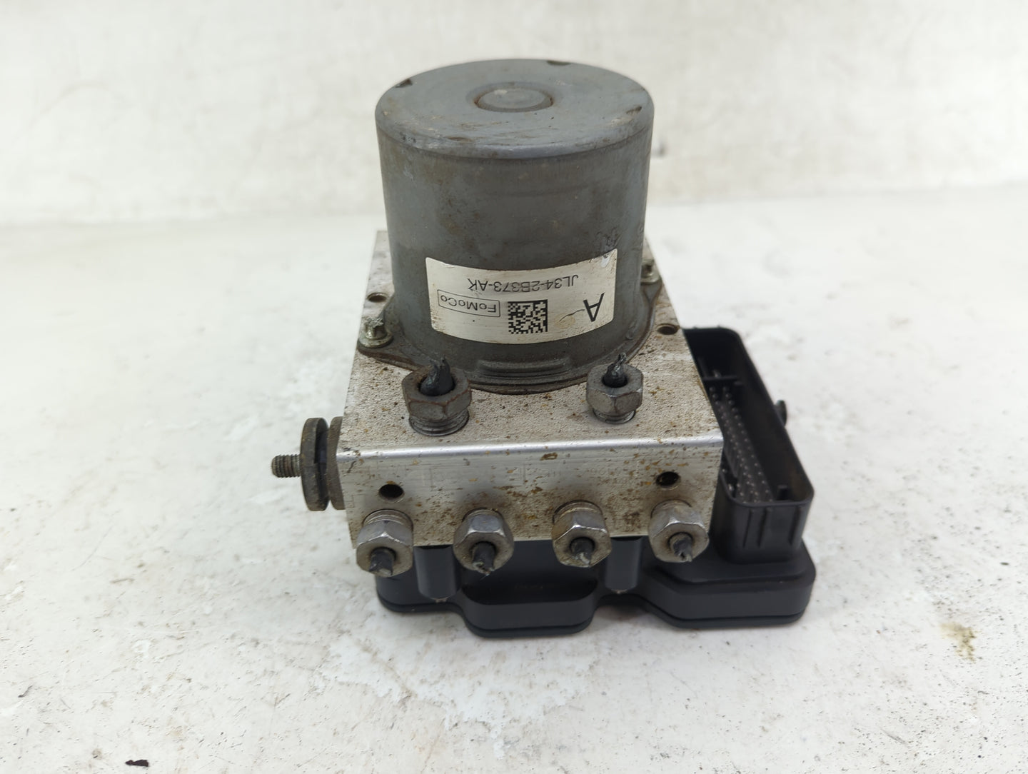 2018 Ford F-150 ABS Pump Control Module Replacement P/N:JL34-2B373-AK Fits OEM Used Auto Parts - Oemusedautoparts1.com