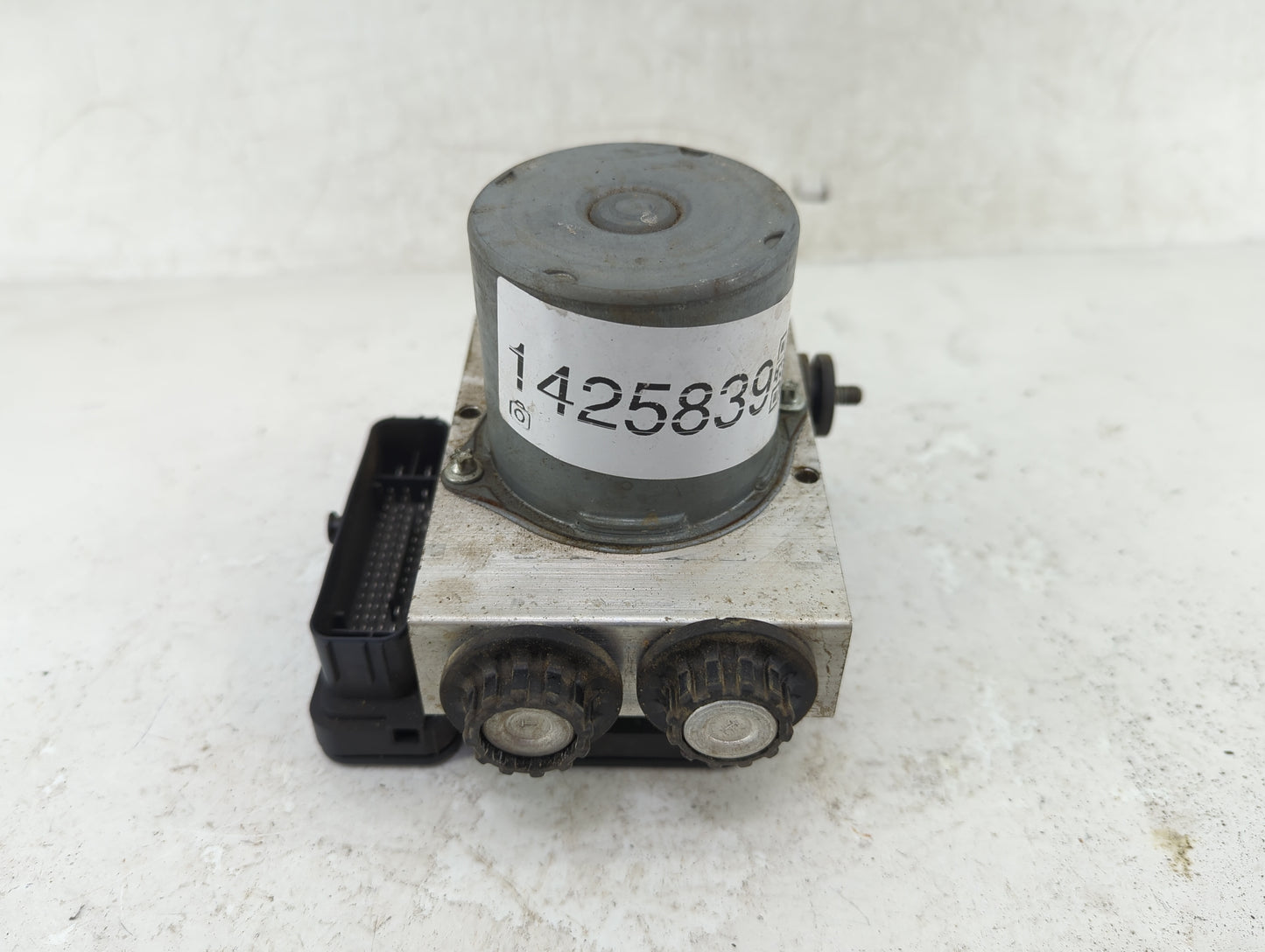 2018 Ford F-150 ABS Pump Control Module Replacement P/N:JL34-2B373-AK Fits OEM Used Auto Parts - Oemusedautoparts1.com