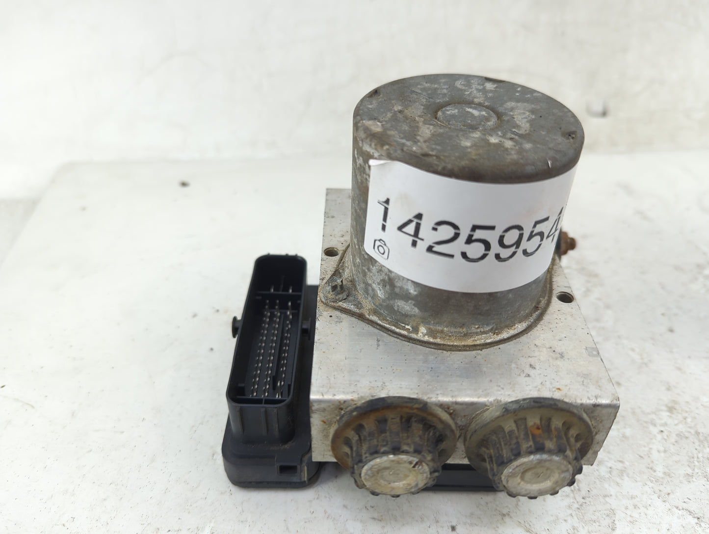 2018 Ford F-150 ABS Pump Control Module Replacement P/N:JL34-2B373-AH Fits OEM Used Auto Parts - Oemusedautoparts1.com
