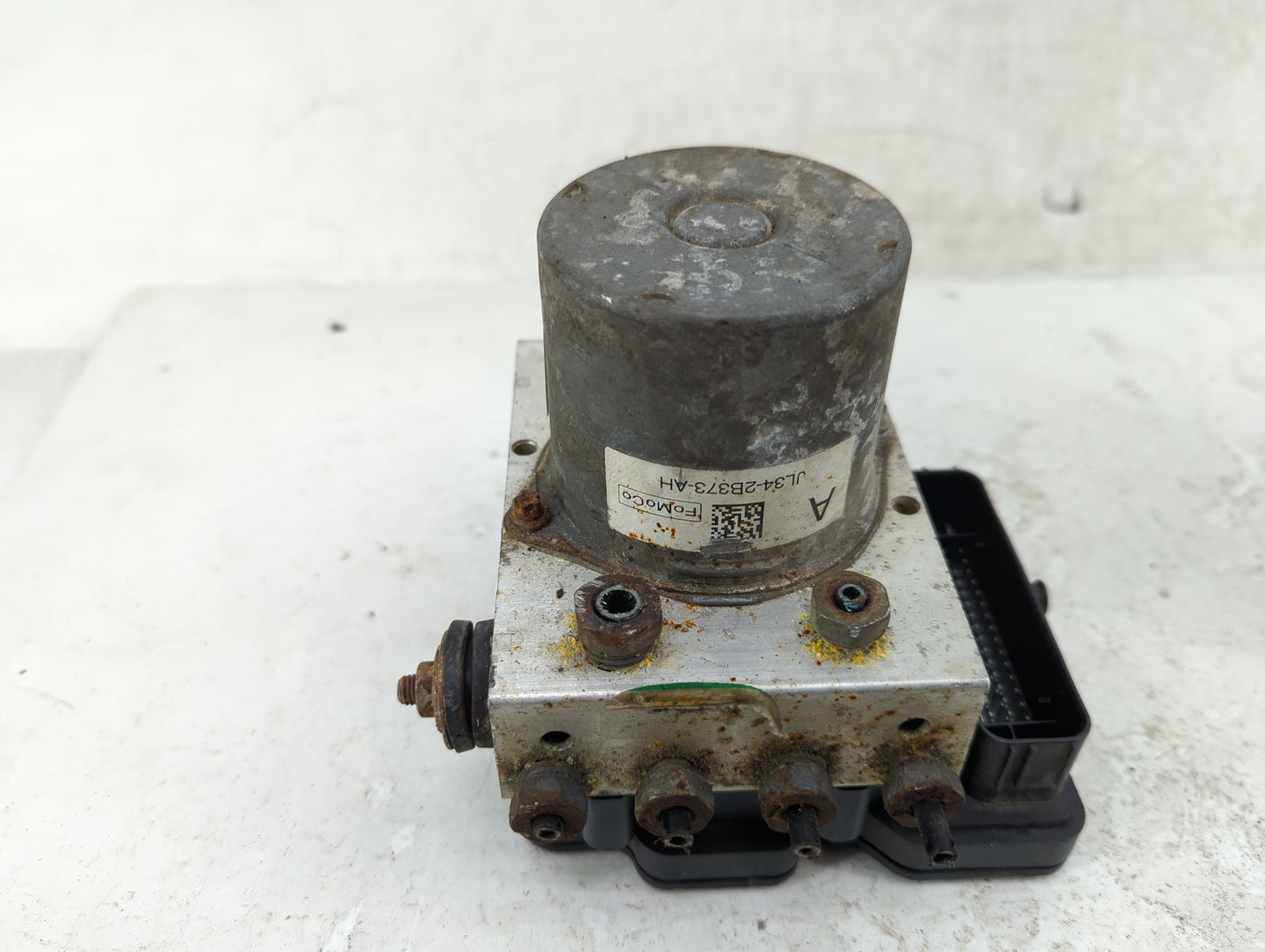 2018 Ford F-150 ABS Pump Control Module Replacement P/N:JL34-2B373-AH Fits OEM Used Auto Parts - Oemusedautoparts1.com