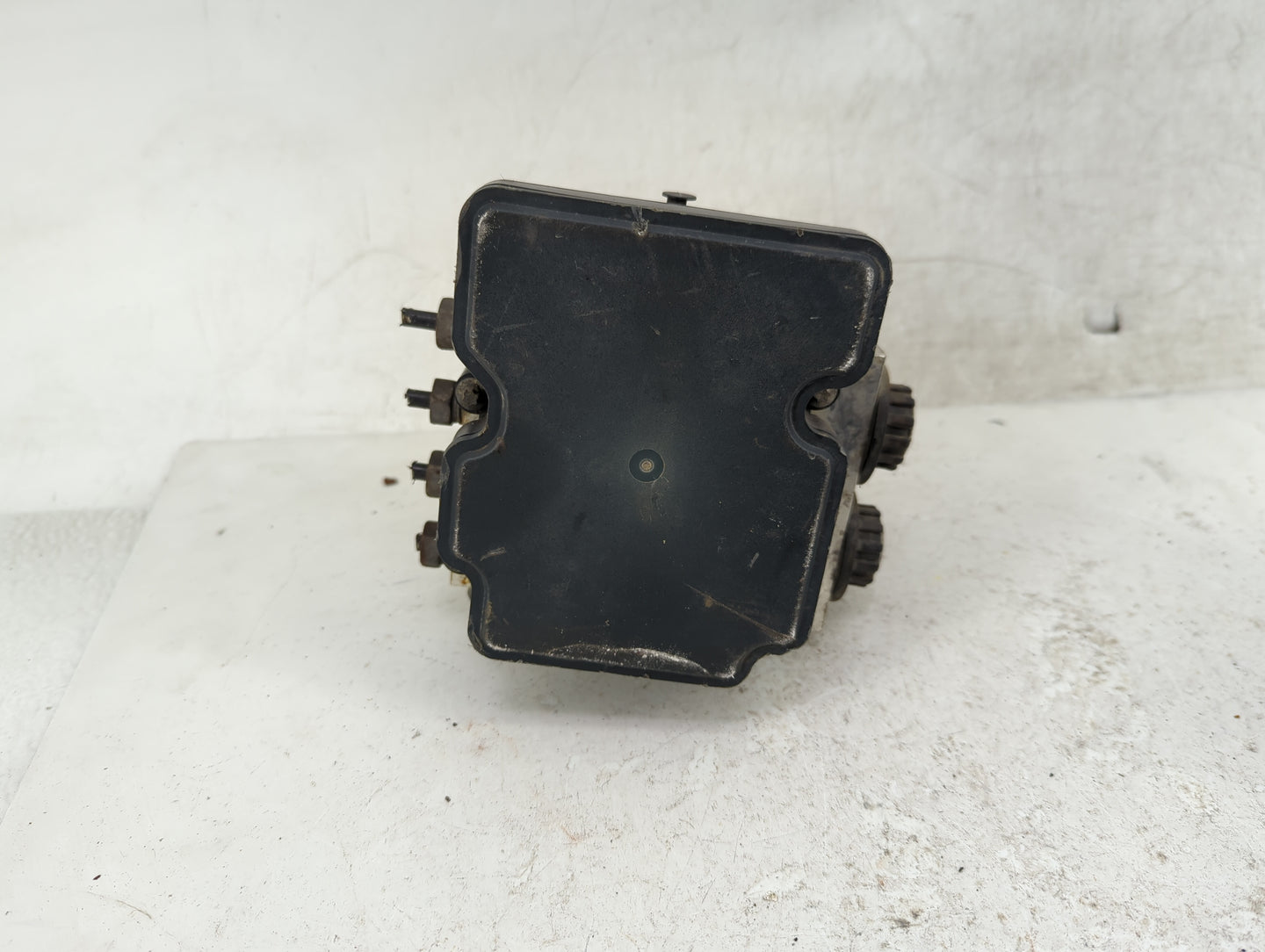 2018 Ford F-150 ABS Pump Control Module Replacement P/N:JL34-2B373-AH Fits OEM Used Auto Parts - Oemusedautoparts1.com